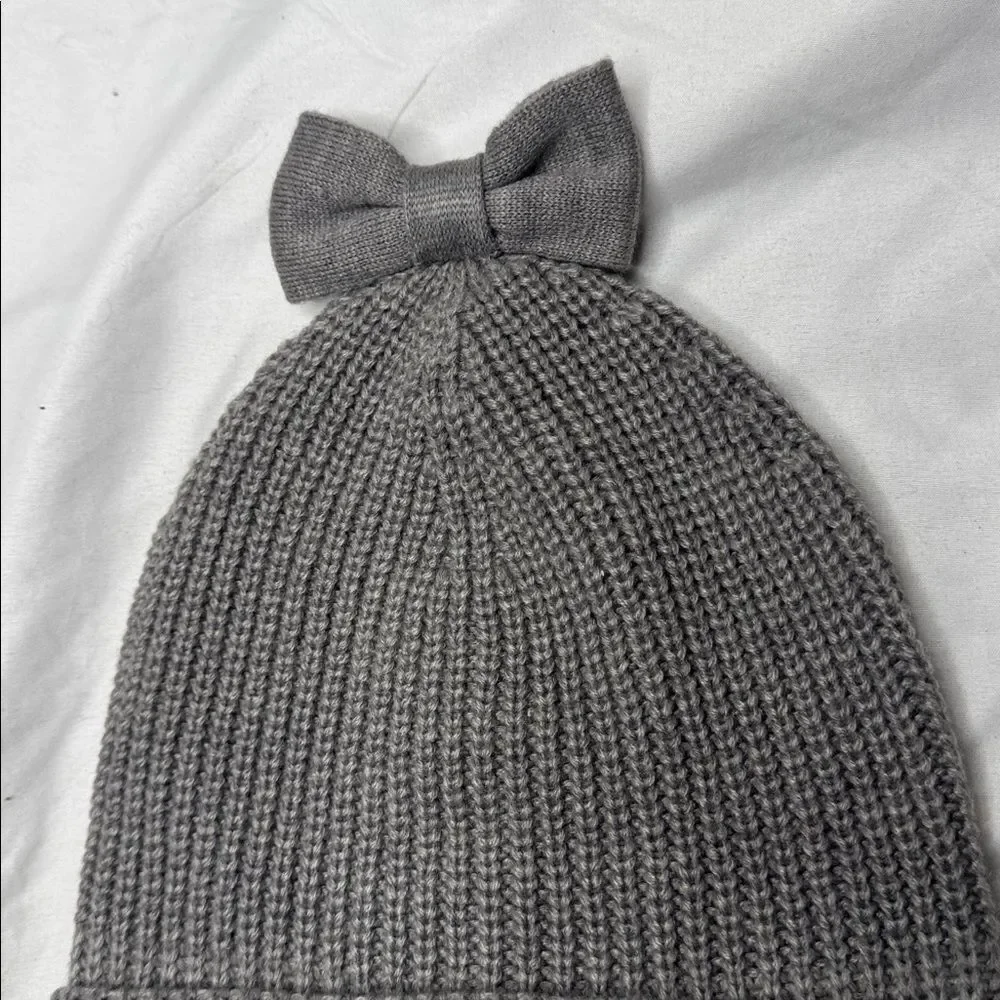 Kate Spade Women’s Gray Rib‎ Knit Bow Hat.